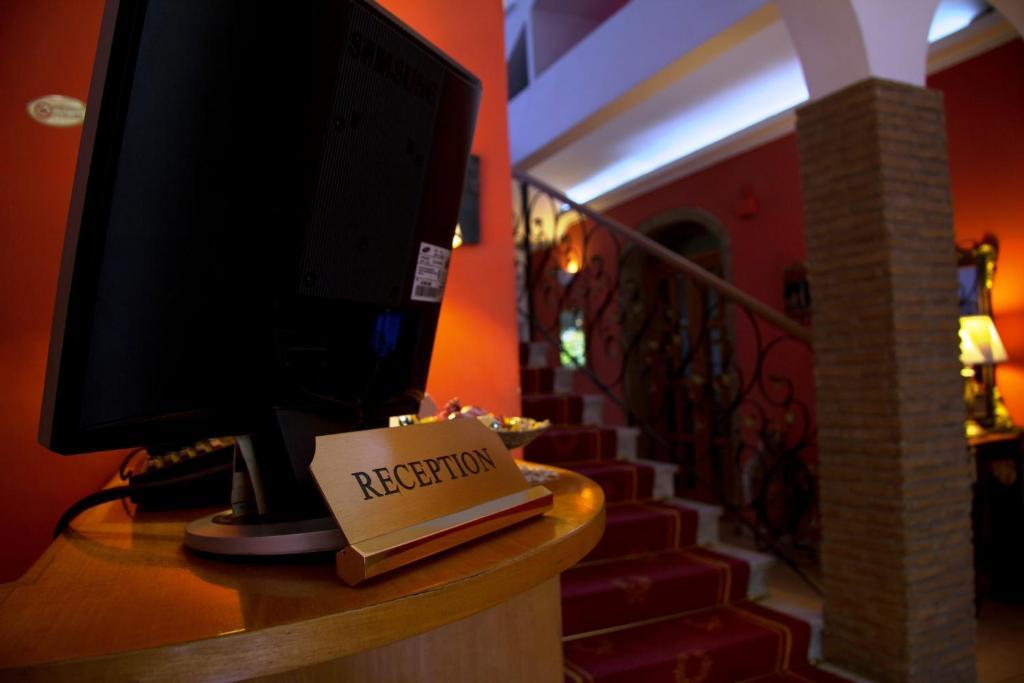 Hotel Degli Amici Πομπηία Εξωτερικό φωτογραφία