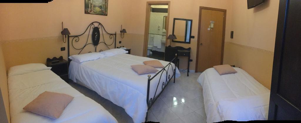Hotel Degli Amici Πομπηία Εξωτερικό φωτογραφία