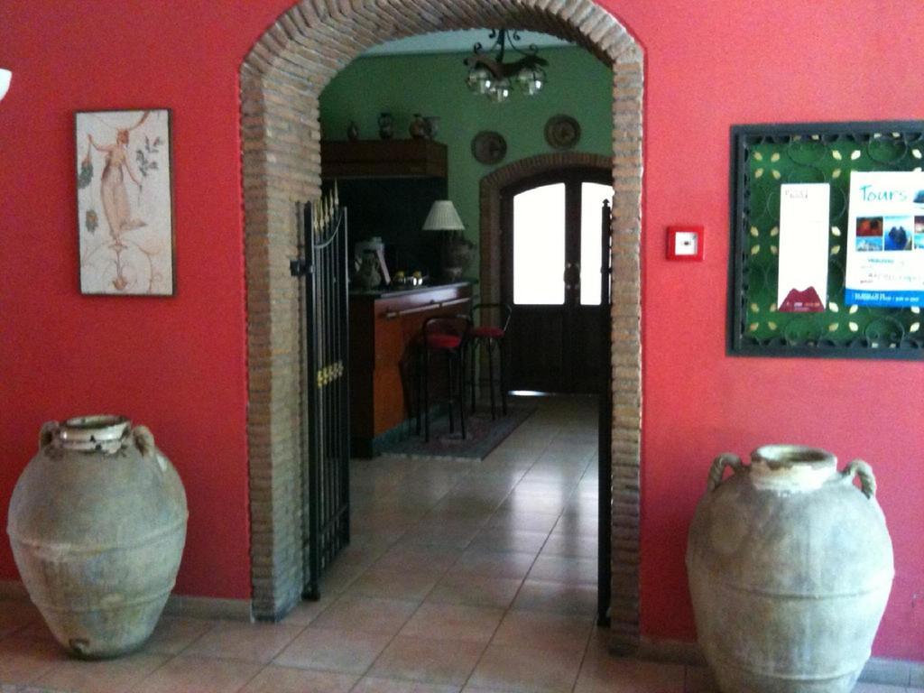 Hotel Degli Amici Πομπηία Εξωτερικό φωτογραφία