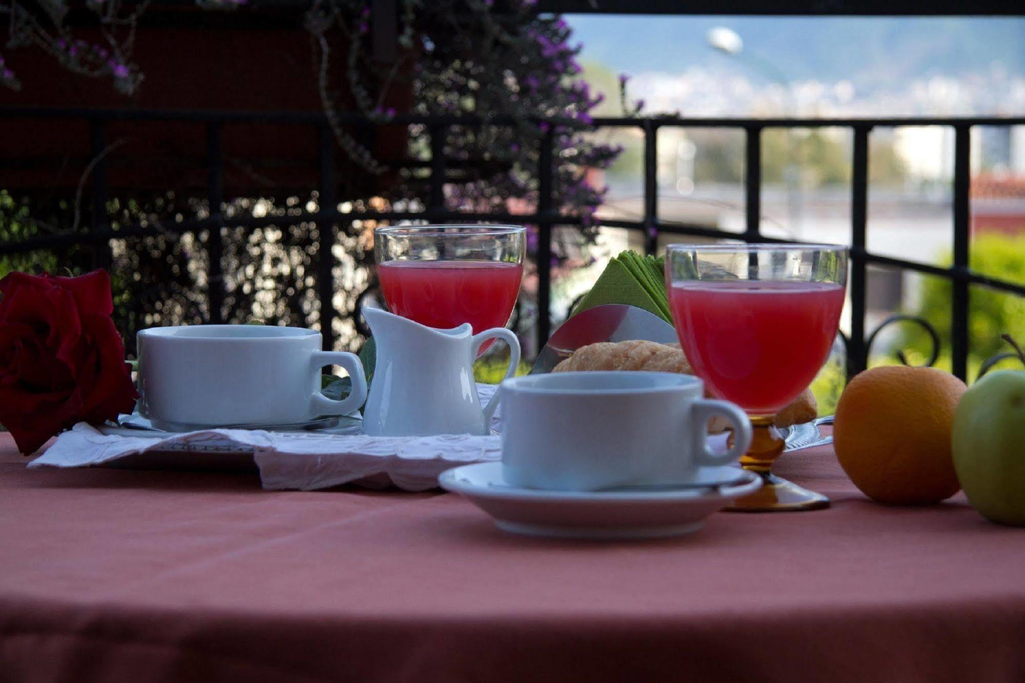 Hotel Degli Amici Πομπηία Εξωτερικό φωτογραφία