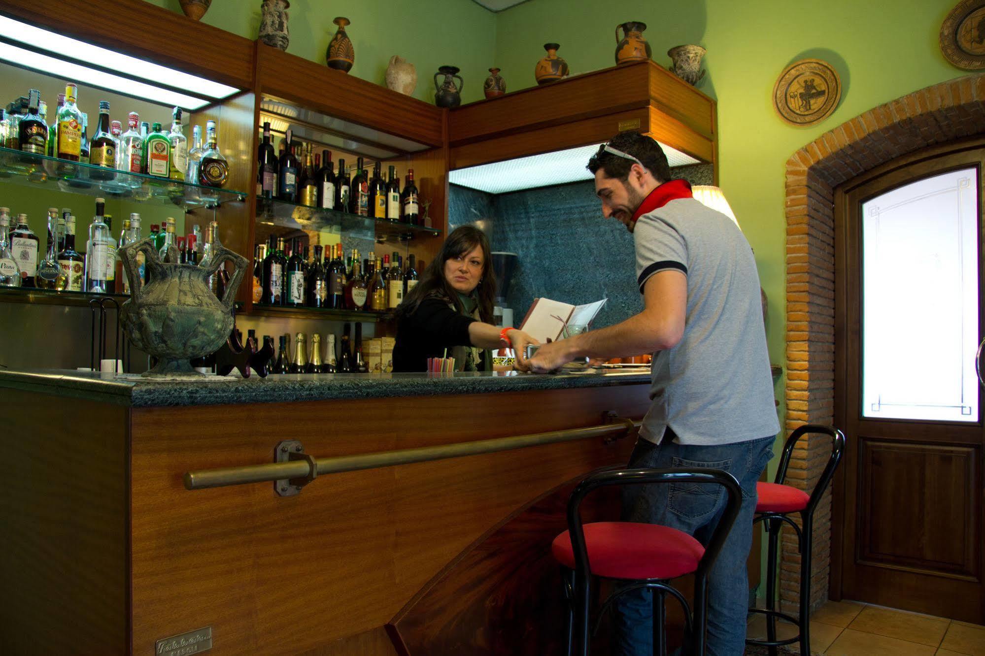Hotel Degli Amici Πομπηία Εξωτερικό φωτογραφία