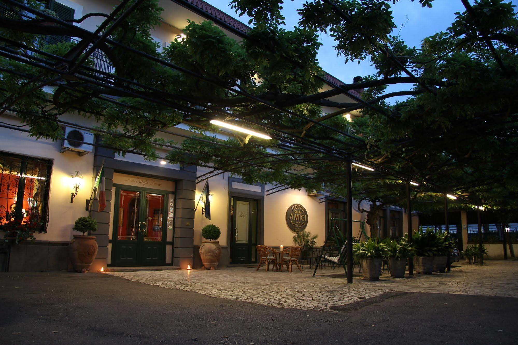 Hotel Degli Amici Πομπηία Εξωτερικό φωτογραφία